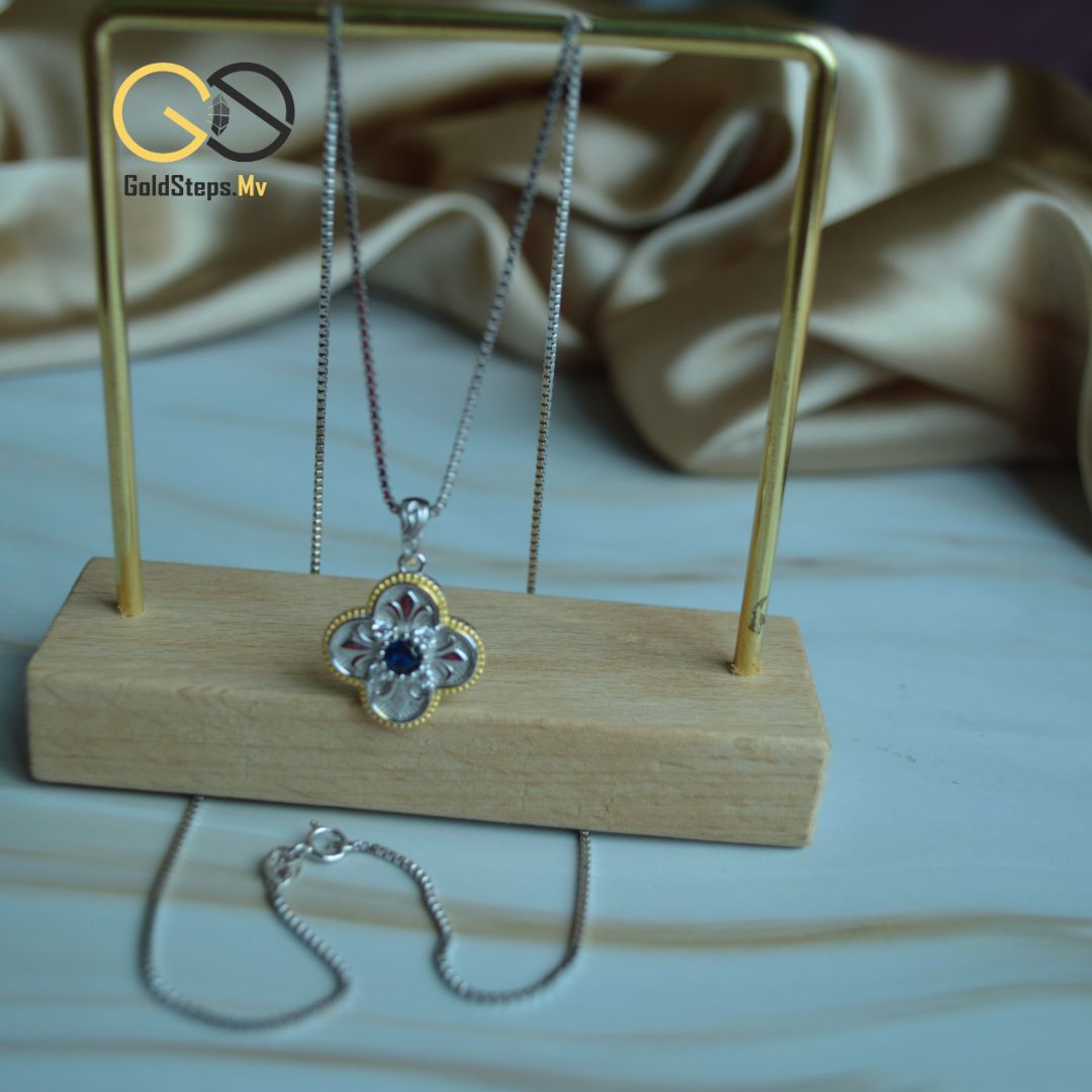 Silver 925 Flower Pendant Necklace with Gold & Blue Accents – Elegant Two-Tone Design