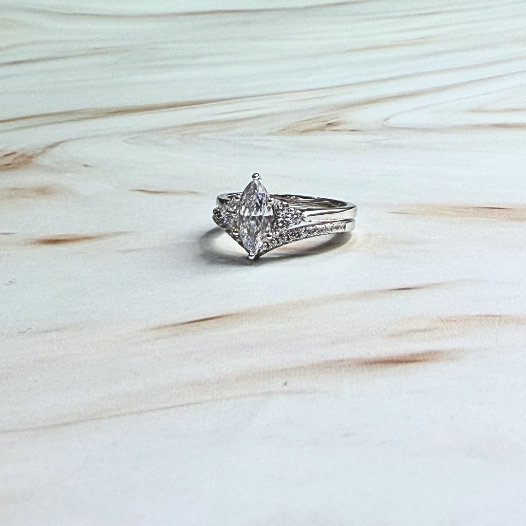 Two-Band Bridal Set in 925 Sterling Silver with Marquise CZ Center