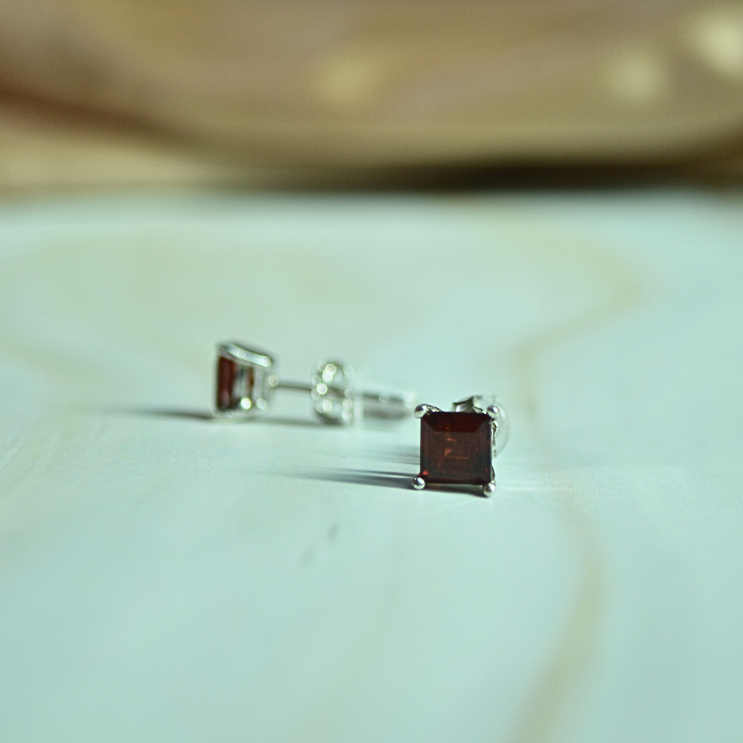 Natural Garnet Stud Earrings in 925 Sterling Silver