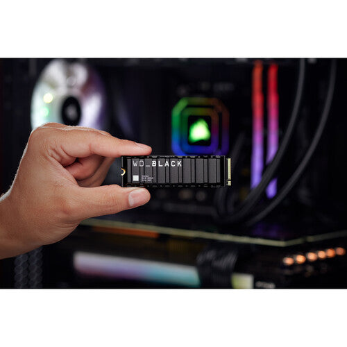 WD - BLACK SN850X 1TB Internal SSD PCIe Gen 4 x4 NVMe with Heatsink for PS5 and Desktops