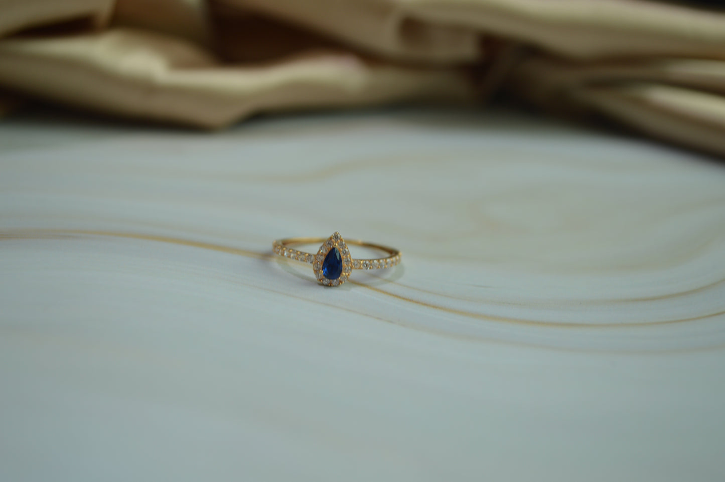 The Azure Halo — 18K Gold Ring
