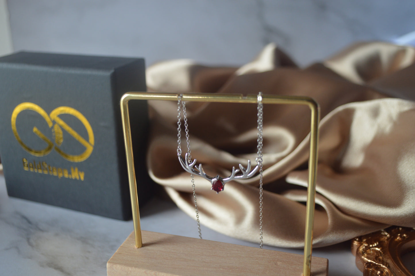 GS0056 Rhodium plated original Silver necklace with Ruby Stone