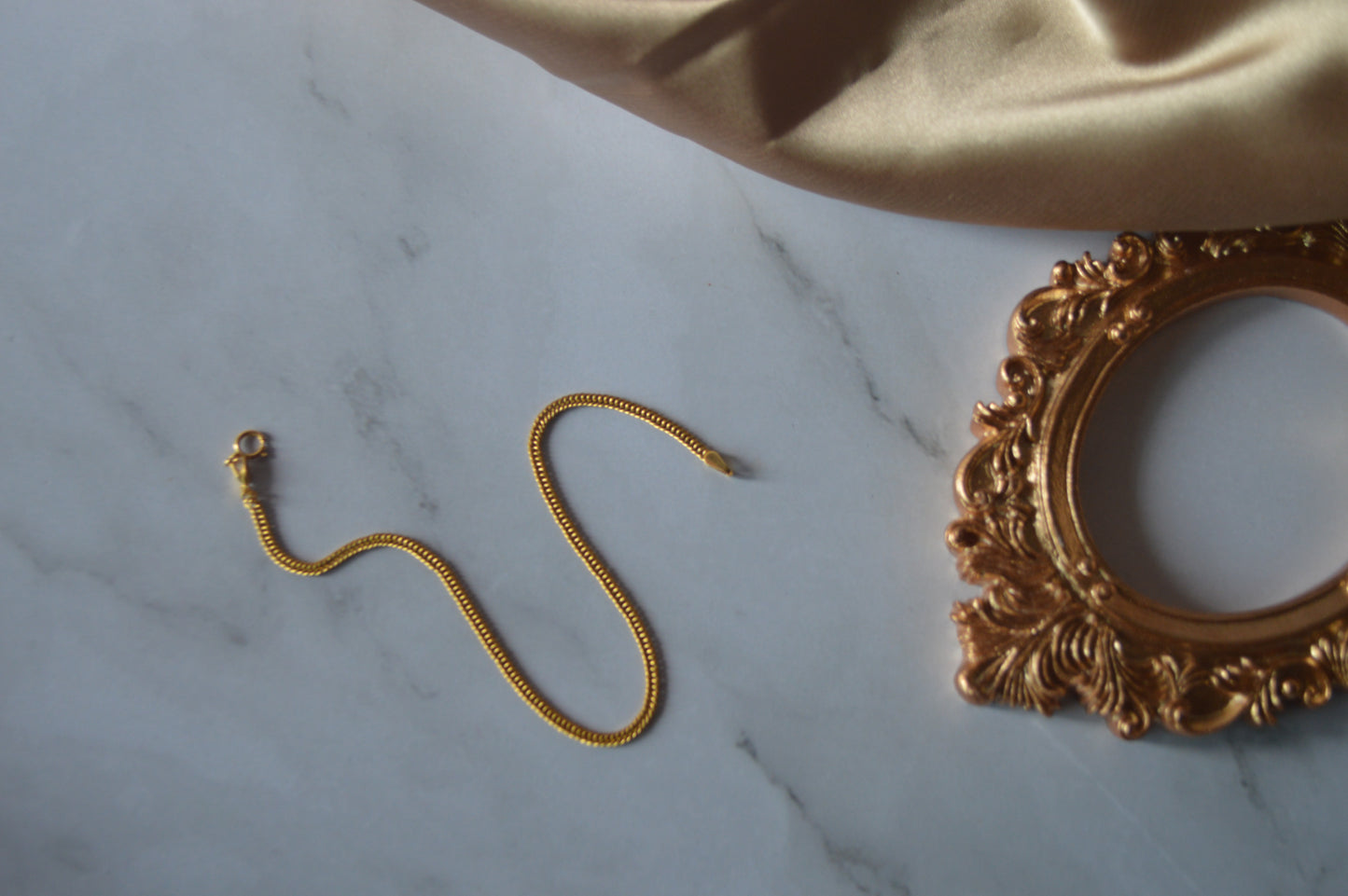 GS0559 / 60 18k gold olhi desing bracelet