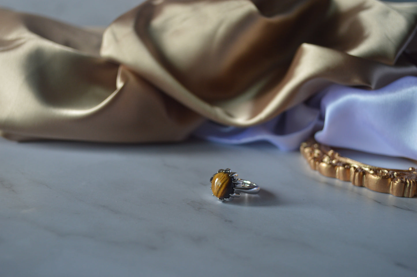 GS0055 Mens silver ring with tiger eye