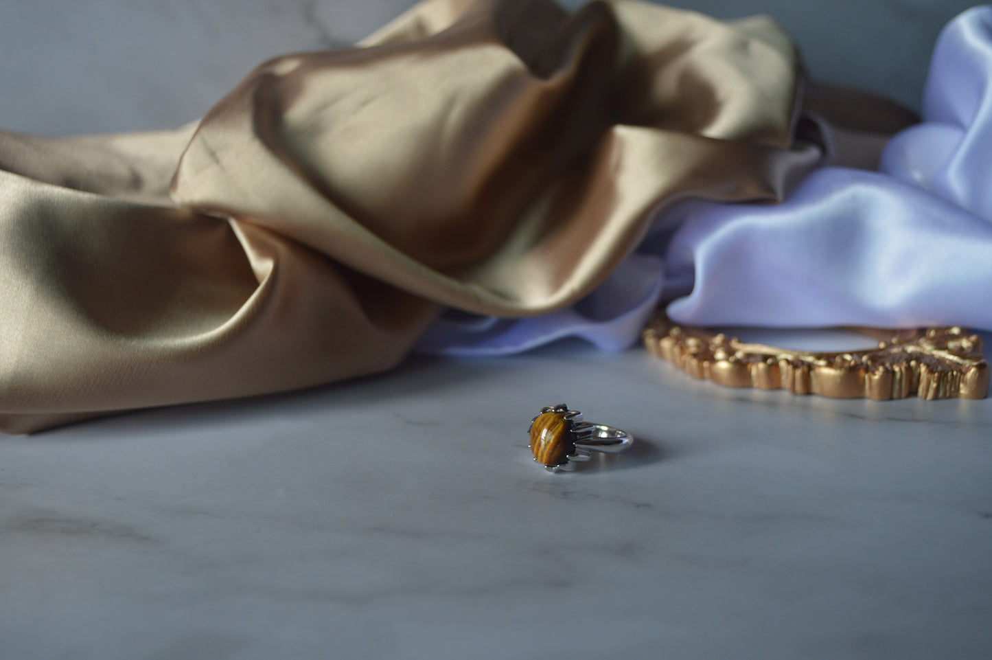 GS0055 Mens silver ring with tiger eye