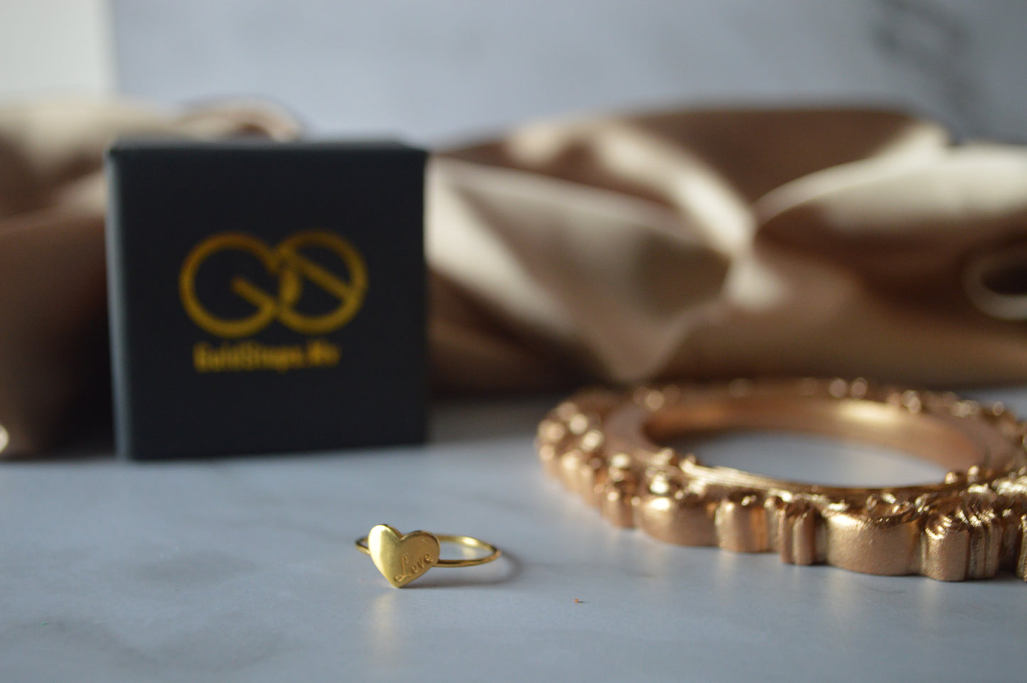 18k gold heart love ring