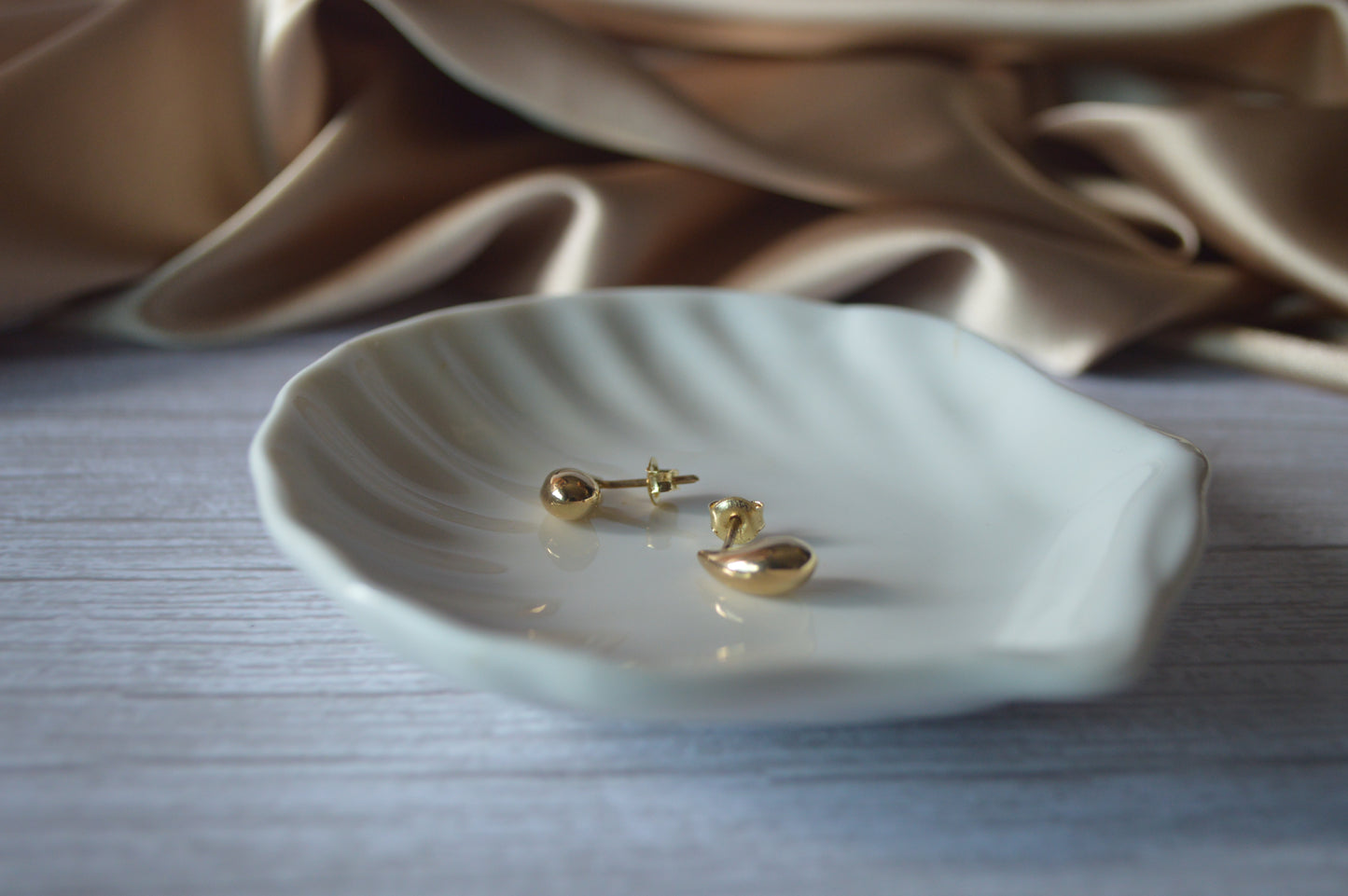 18K GOLD DROP EARRING 6mm