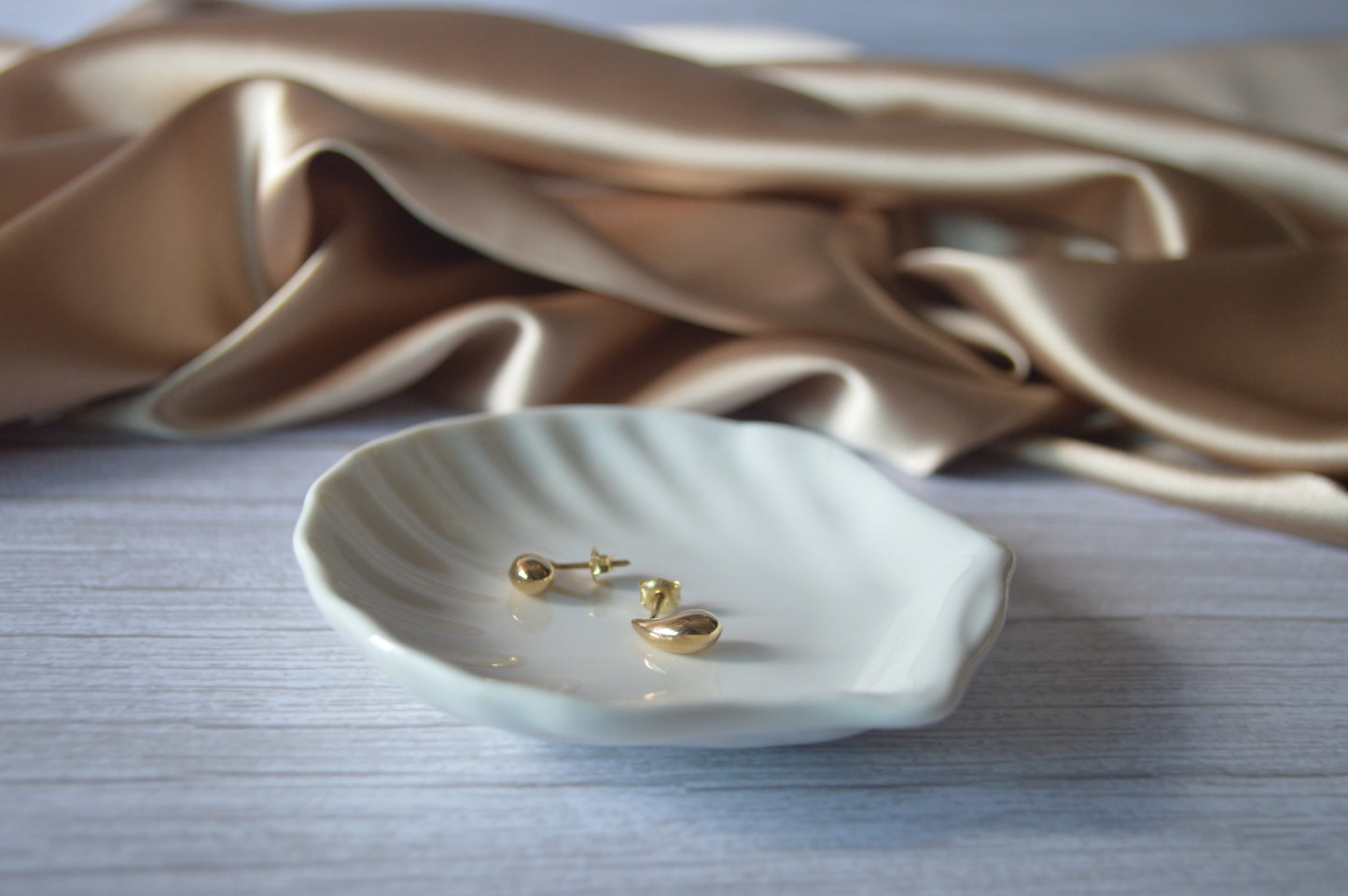 18K GOLD DROP EARRING 6mm