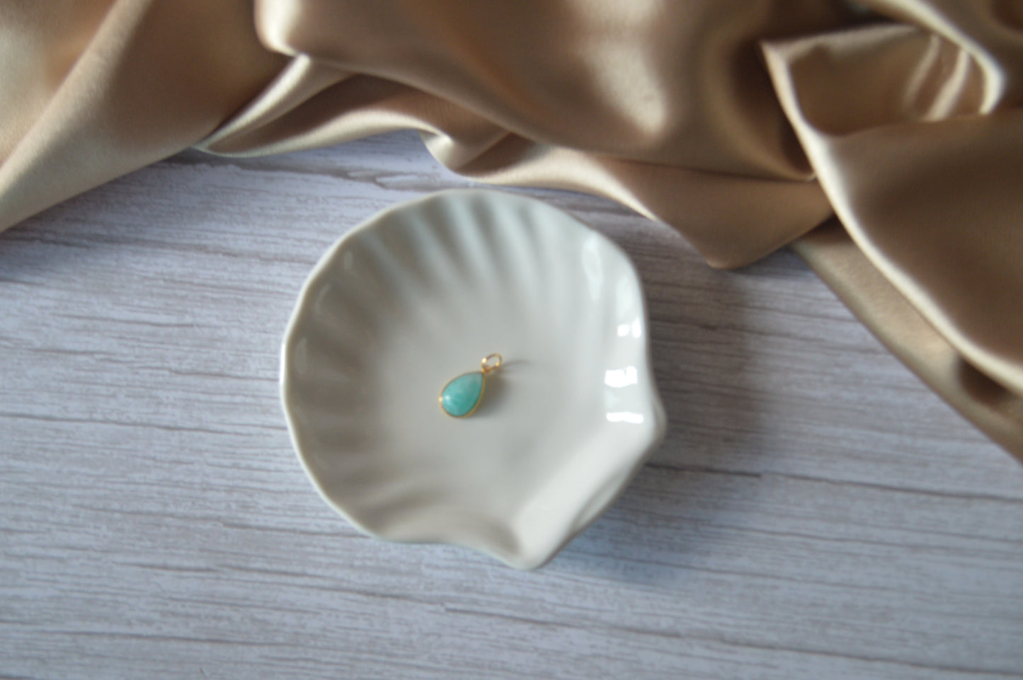 18K Gold Pendant with Teardrop amazonite