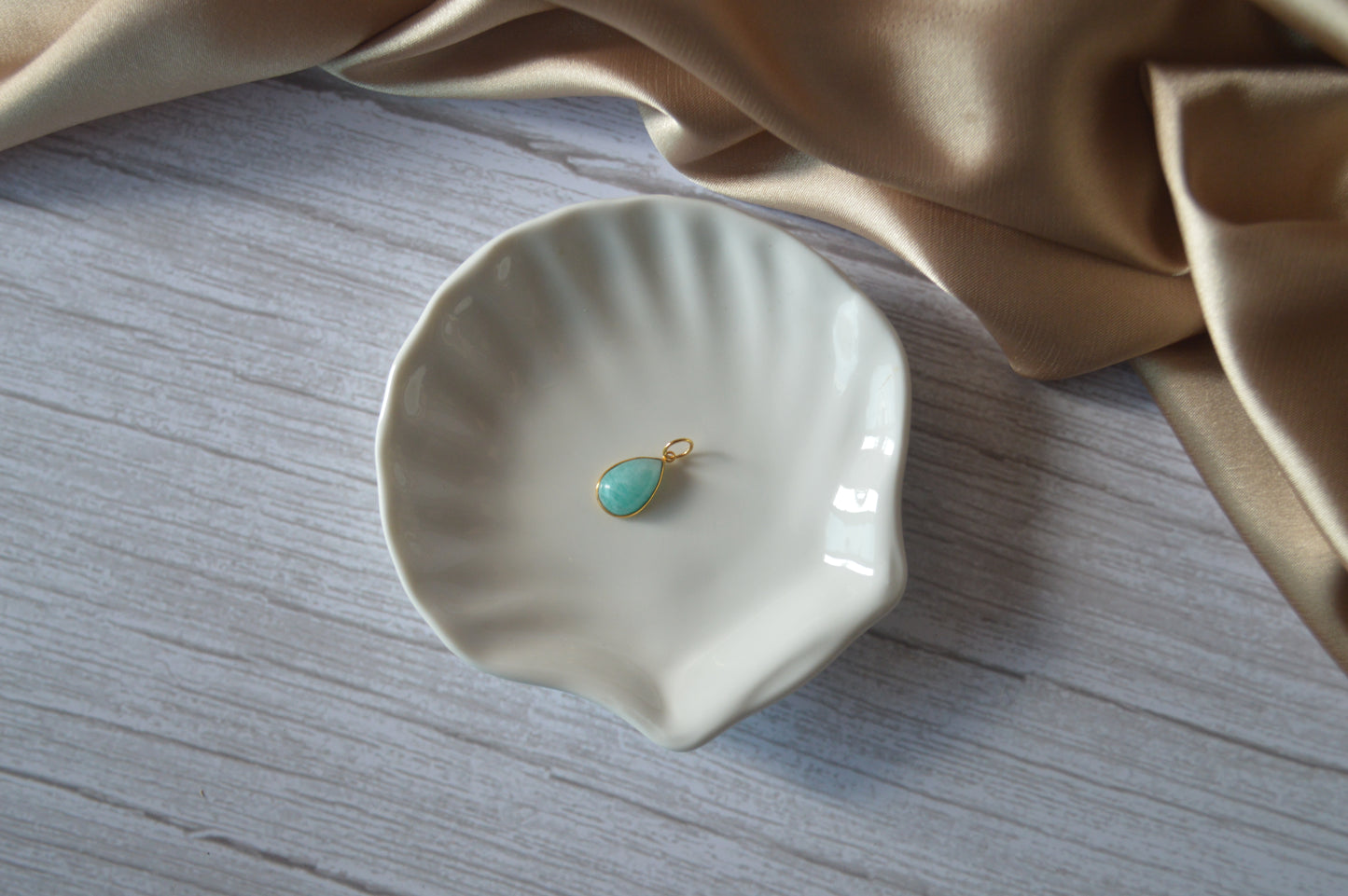 18K Gold Pendant with Teardrop amazonite