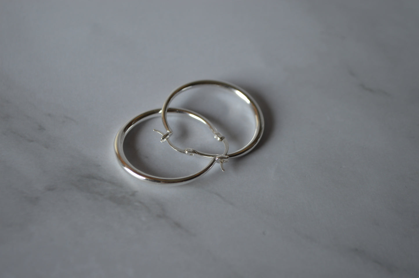 925 sterling silver hoop earring