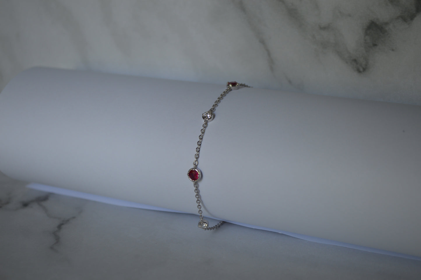 Sterling Silver 925 Bracelet with Red & White Zircon Gems – Chic and Stylish Accessory