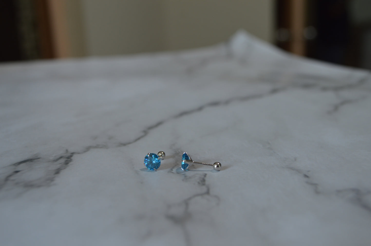 Sterling Silver 925 Stud Earrings with Blue zircone