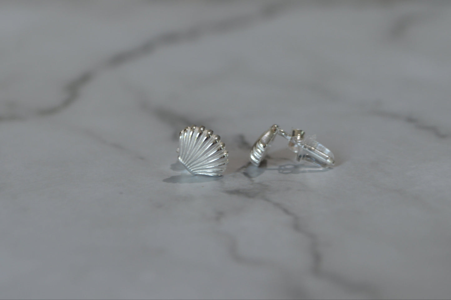 Sterling Silver 925 Fan Shell Stud Earrings – Radiant Textured Finish