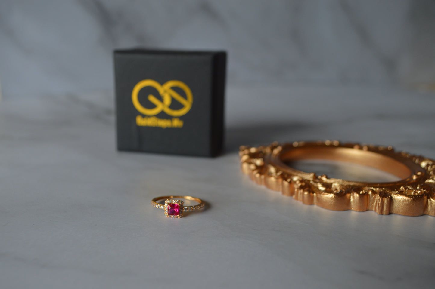 GS0526 Ring with square Pink Zircon
