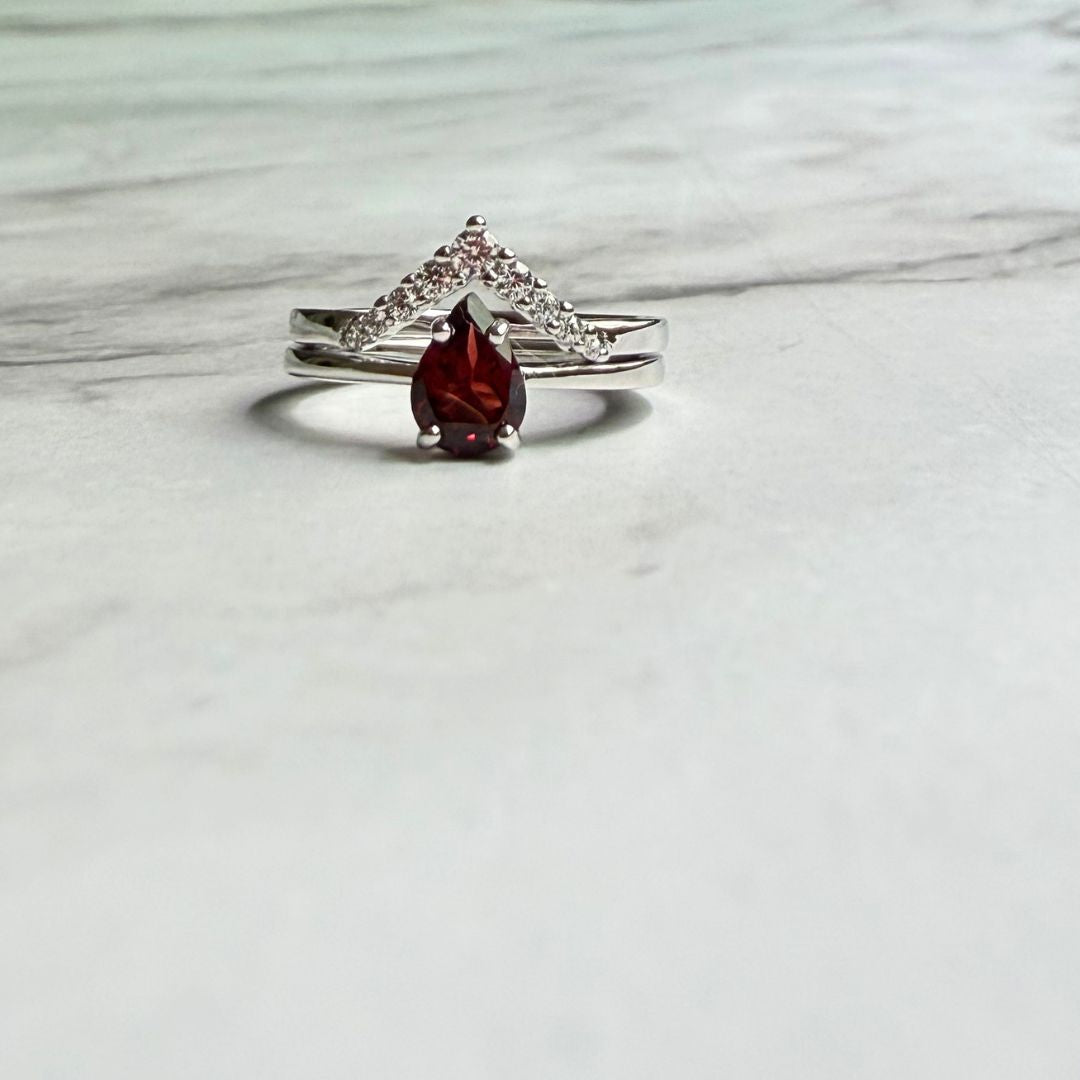 Natural Garnet Ring Set in 925 Sterling Silver