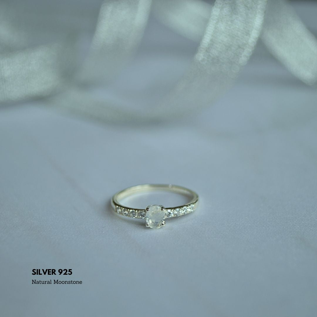 Moonstone & White Topaz in Silver 925