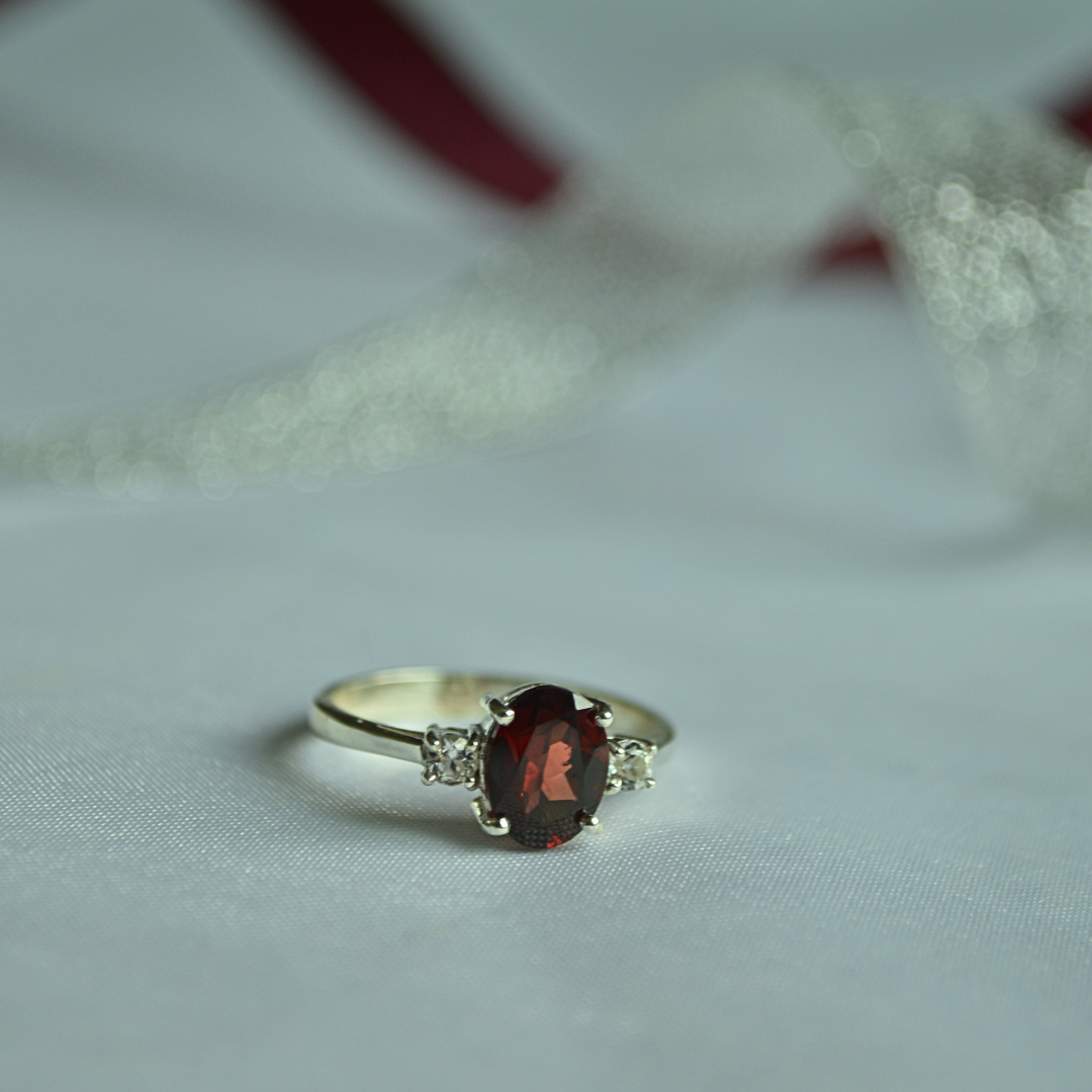 925 Silver Ring with Natural Red Garnet & Clear Side Stones
