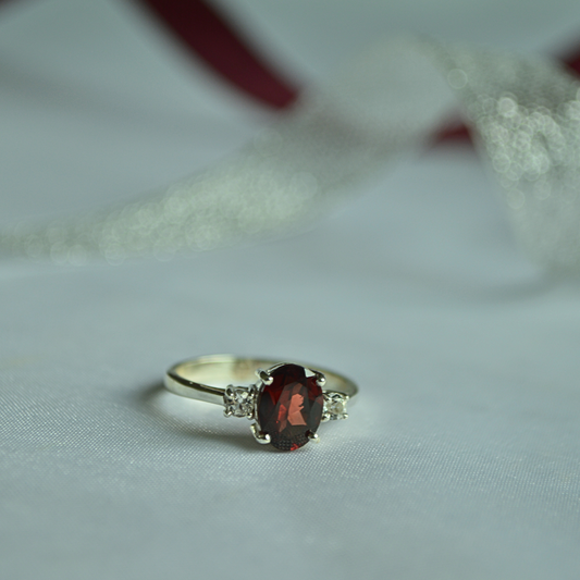 925 Silver Ring with Natural Red Garnet & Clear Side Stones