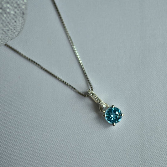 Sterling Silver Swiss Blue Topaz Round Pendant Necklace