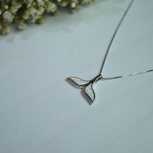 Silver 925 Iridescent Ocean Tail Necklace