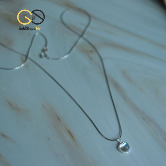 Silver 925 Heart Pendant Necklace with Textured Border – Classic Elegance for Every Occasion