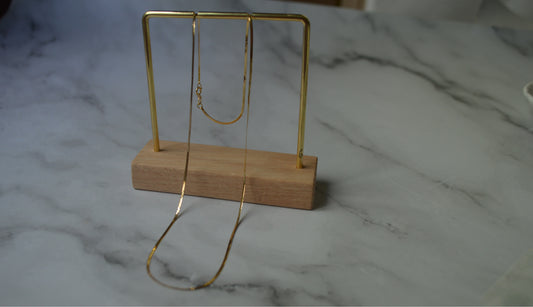 18k Solid Gold Italian Flat Herringbone Necklace – 17.8 Inches