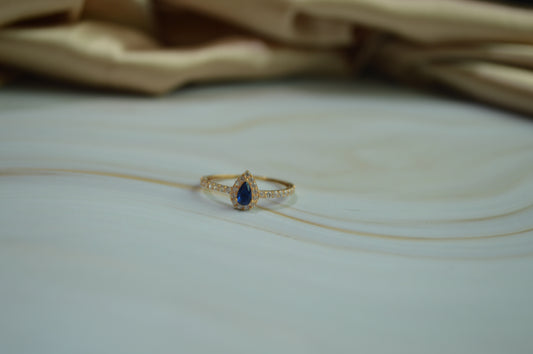 The Azure Halo — 18K Gold Ring