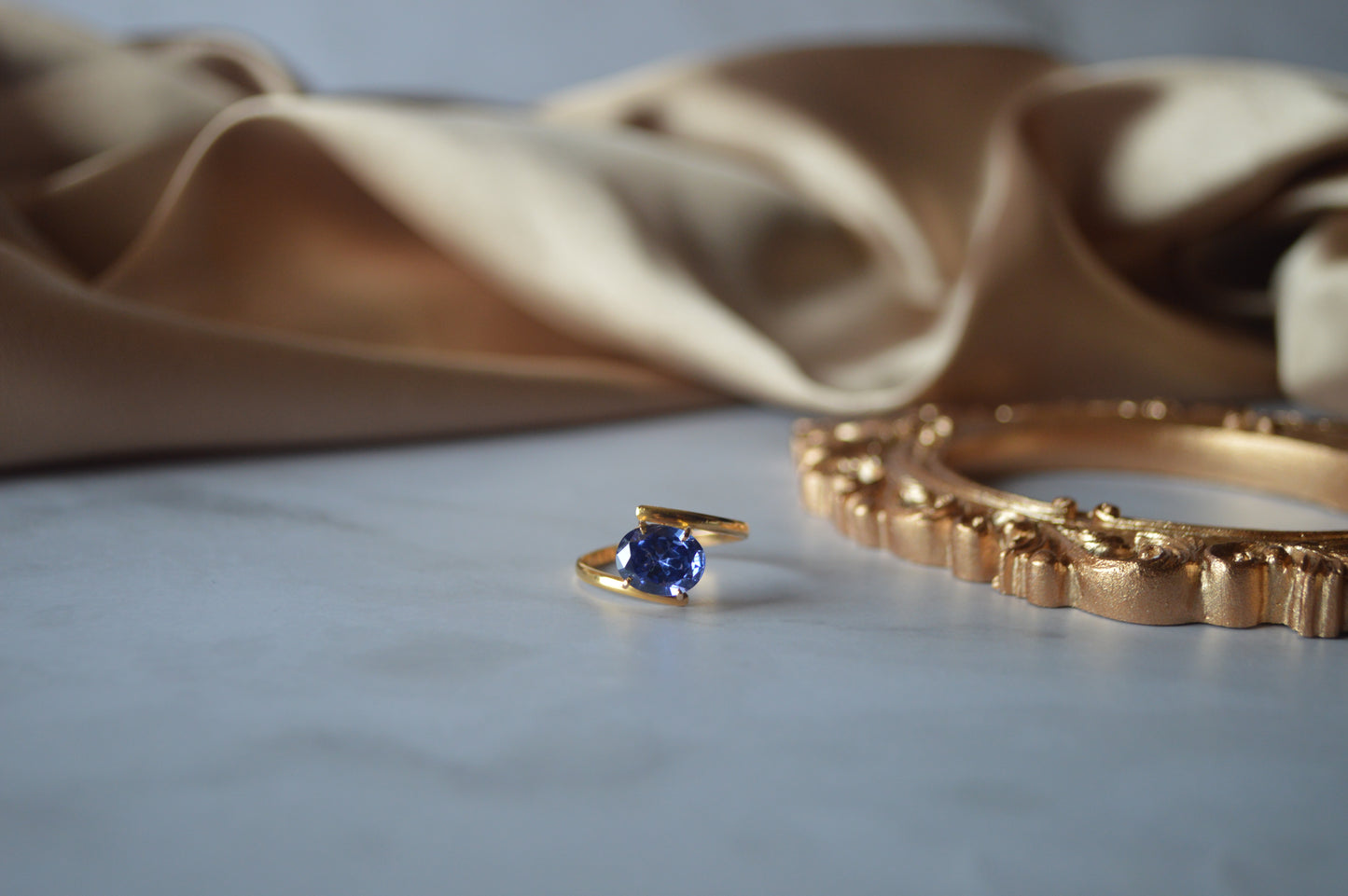 original Gold ring with purple stone