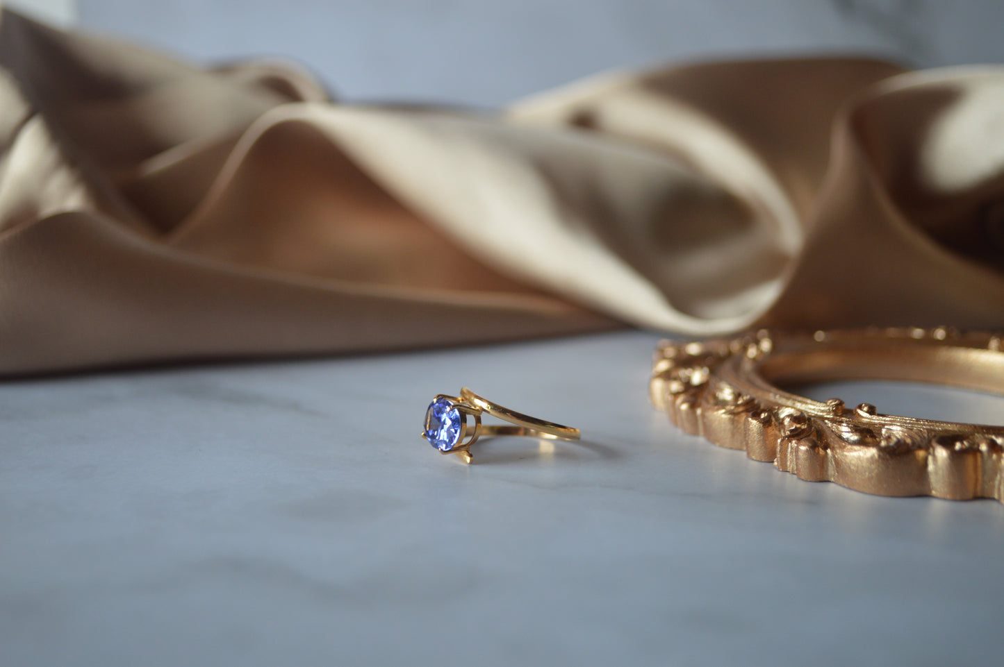 original Gold ring with purple stone