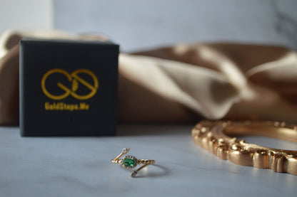 Original gold ring green stones