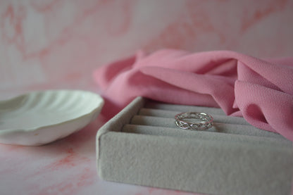 925 Sterling Silver Celtic Knot Eternity Band Ring