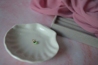 18K Gold Pendant with Lab-Grown Emerald Green Gem