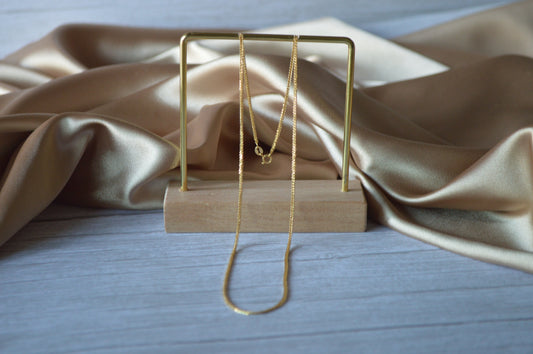 18K Gold thin chain design