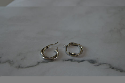 Sterling Silver 925 Twisted Hoop Earrings – Modern Elegance with a Timeless Twist