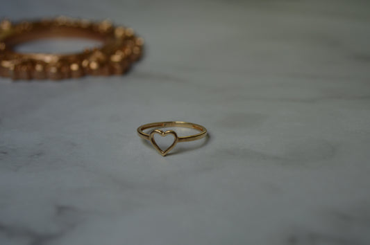 18k Solid Gold Heart Outline Ring – 1.2 Grams