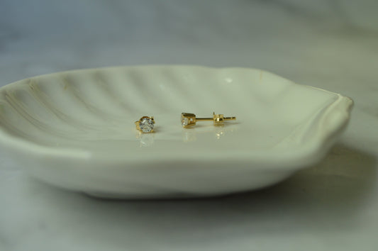18k Solid Gold Single-Stone Stud Earrings – 1 Gram