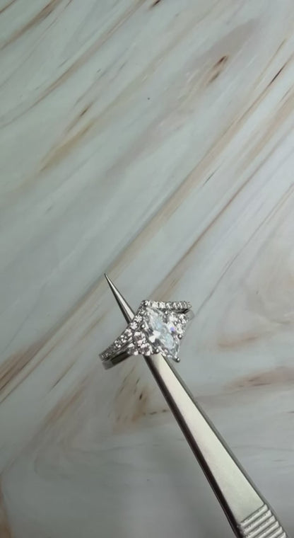 Two-Band Bridal Set in 925 Sterling Silver with Marquise CZ Center