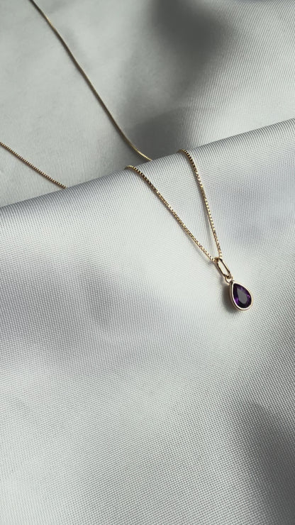 Natural Amethyst pear-shaped pendant necklace in genuine 18K solid gold with Italian design craftsmanship